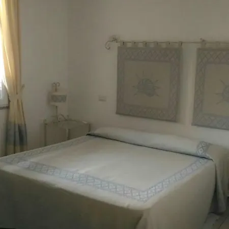 فندق مبيت وإفطار Madau Samugheo