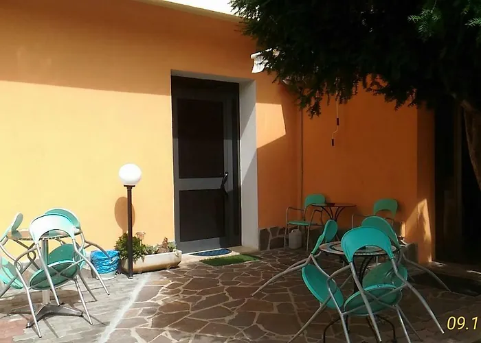 Madau 住宿加早餐酒店 萨穆盖奥